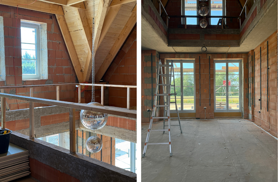 Bilder der Baustelle, Haus im Rohbau und Blick auf den zuk&uuml;nftigen Essbereich, die Baustelle ist mit Discokugeln dekoriert